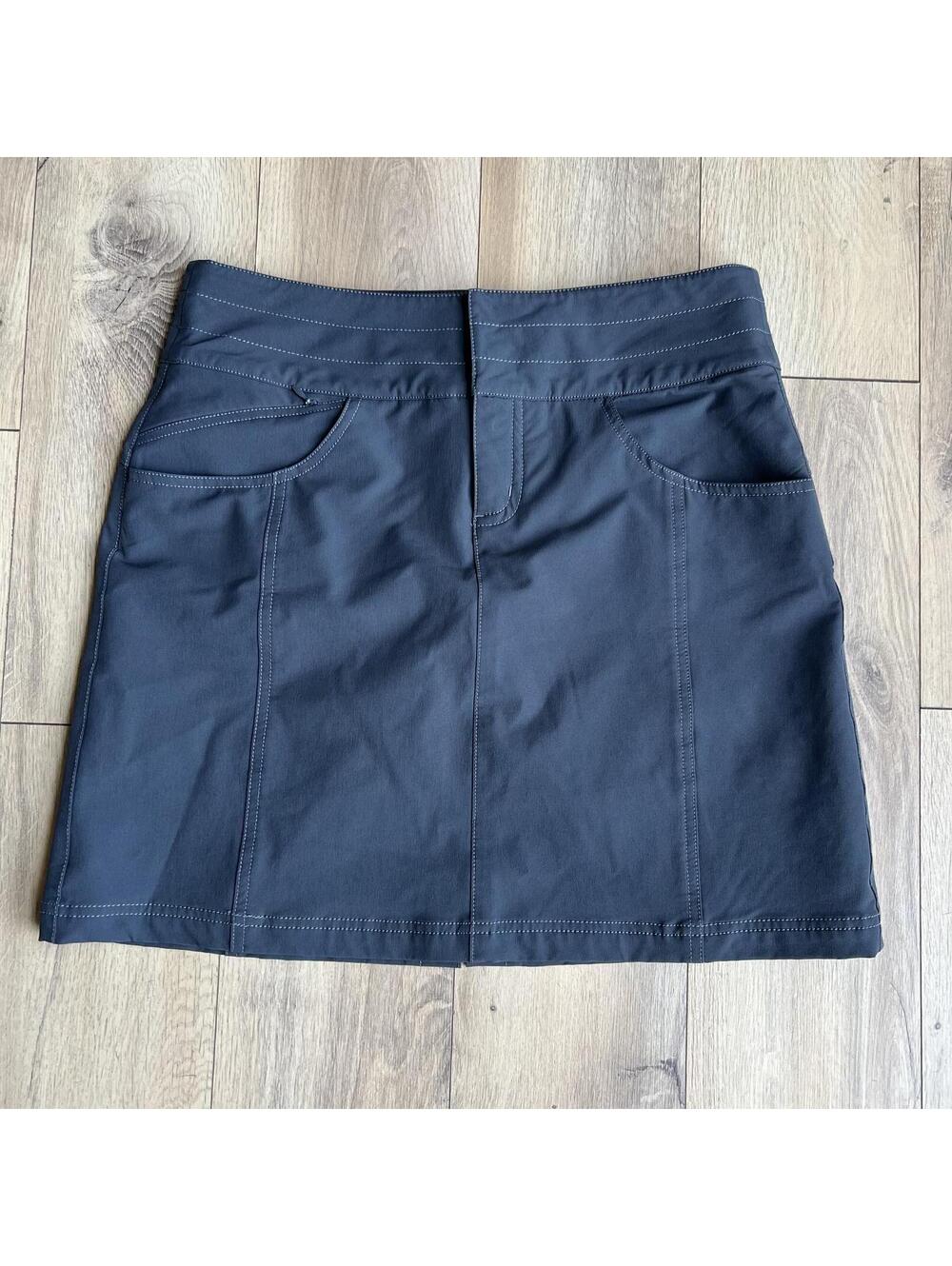 Athleta dark grey skort size 8
